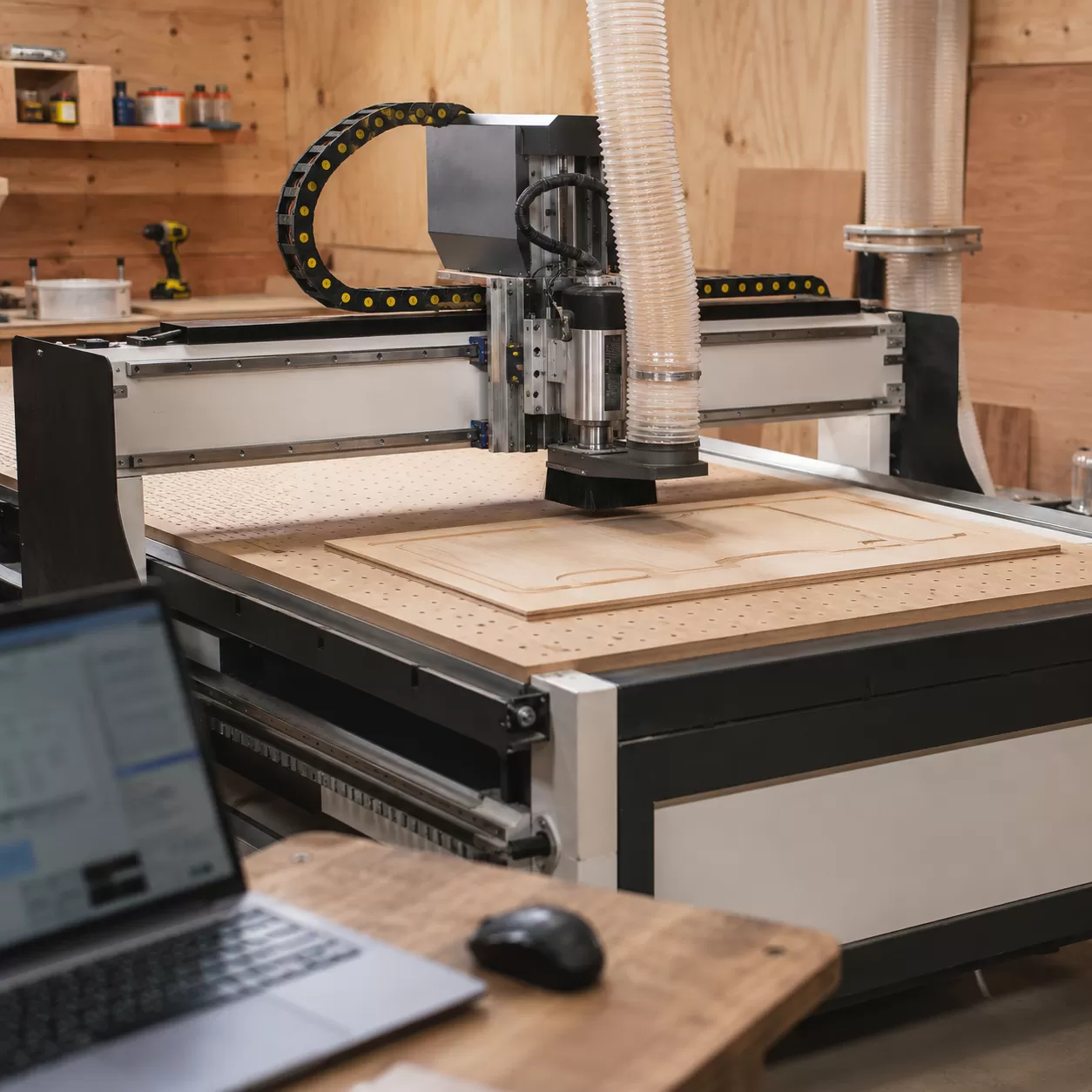 4x4 CNC Router Specs and Performance Overview