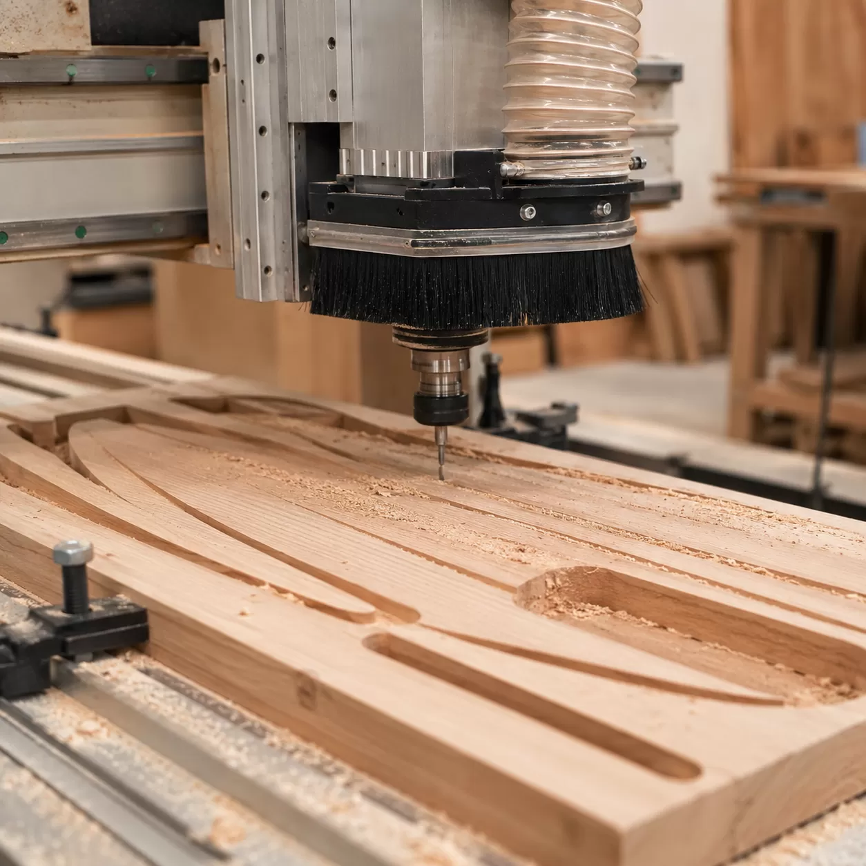 Leitfaden zum Schneiden von Massivholz mit CNC-Fräse