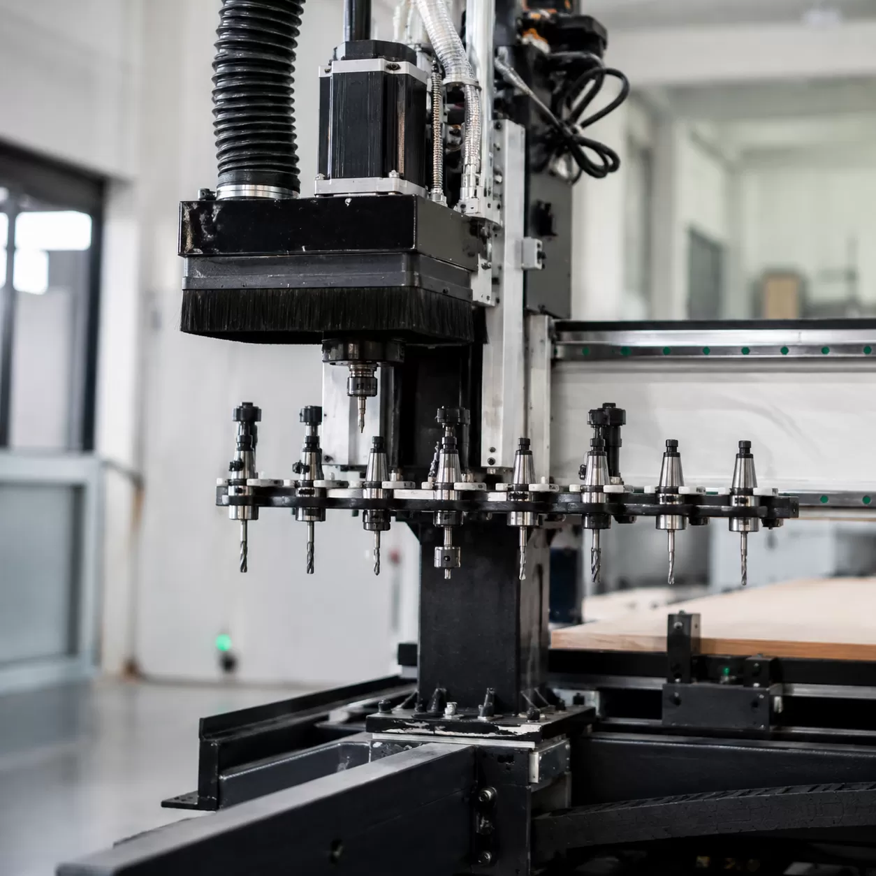 Open-Architecture Holz-CNC-Fräsmaschine mit Werkzeugwechsler