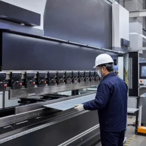 ماكينة ثني مكابح ضغط الصفائح المعدنية CNC للتصنيع عالي الدقة